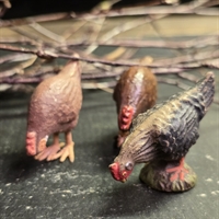 brune-sort-hoens-keramik-metal-ben-vintage-paaskepynt